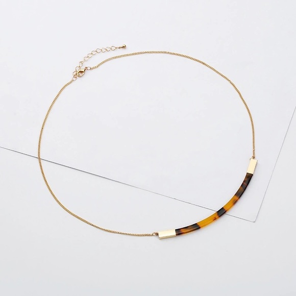 NEW Simple Acrylic Chain Necklace - Picture 2 of 4